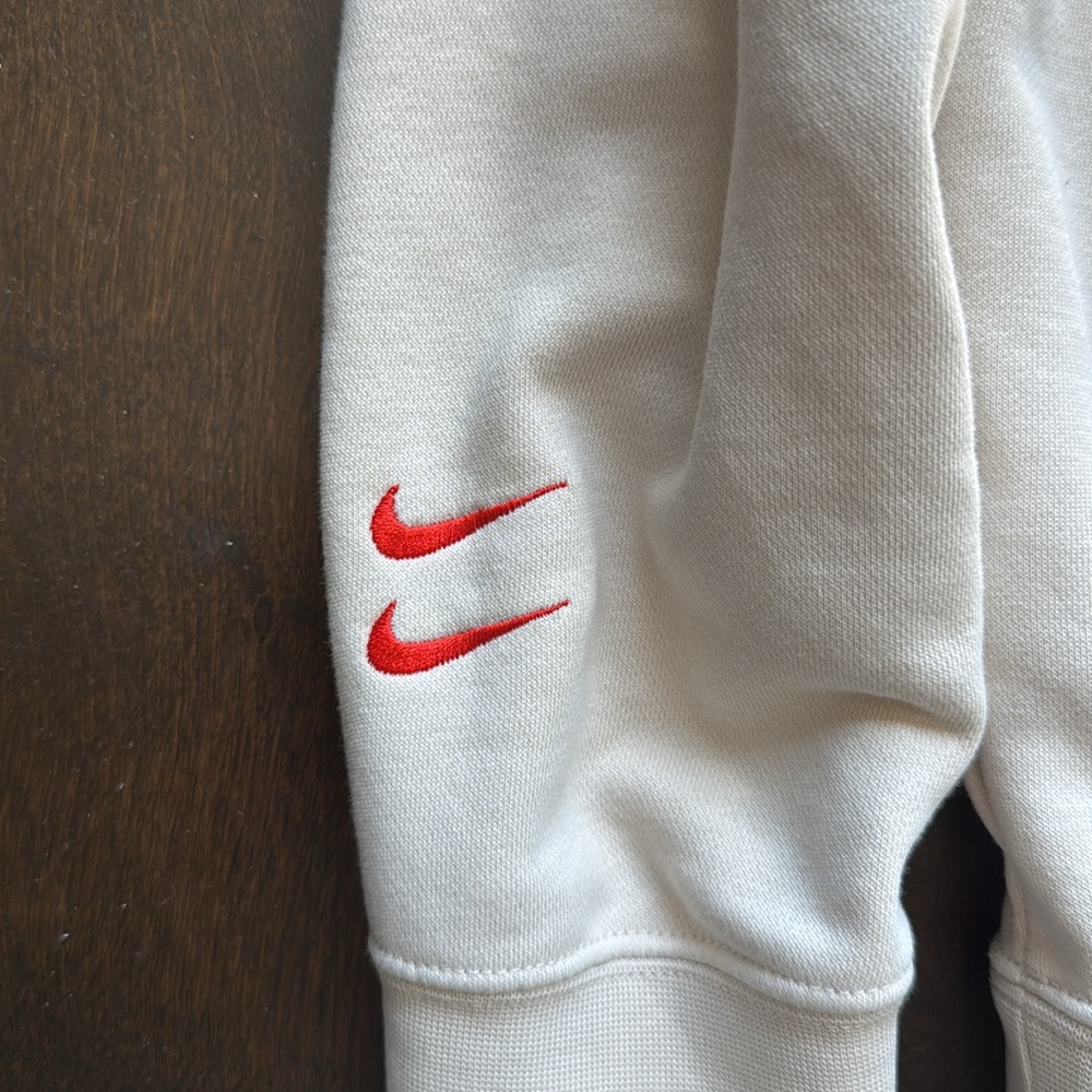 Nike Sweater - Picture 3 of 7